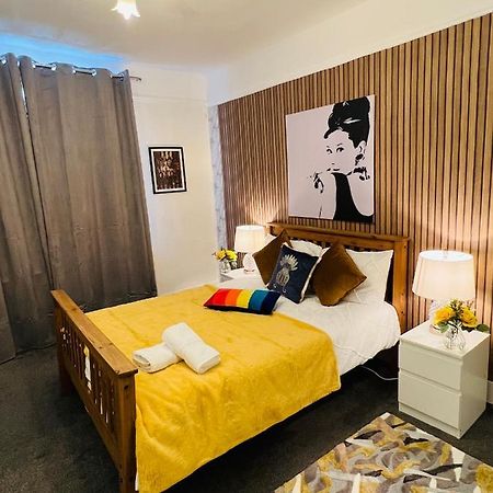 2-Bedroom Plus Living Room Flats Near Edgware Road London Bagian luar foto