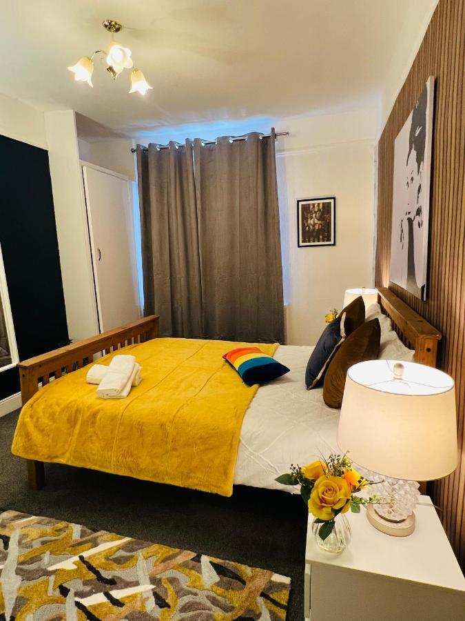 2-Bedroom Plus Living Room Flats Near Edgware Road London Bagian luar foto