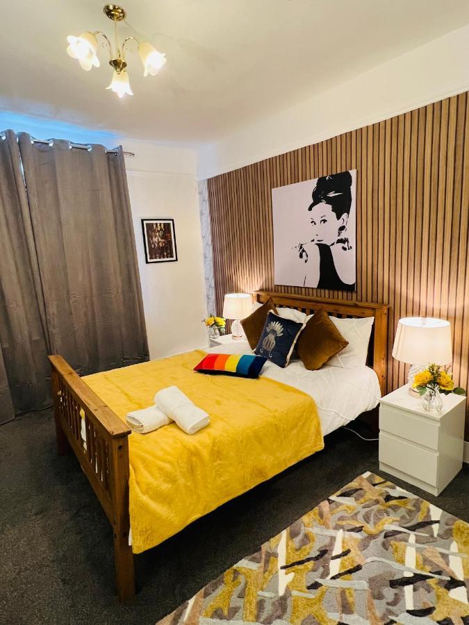 2-Bedroom Plus Living Room Flats Near Edgware Road London Bagian luar foto